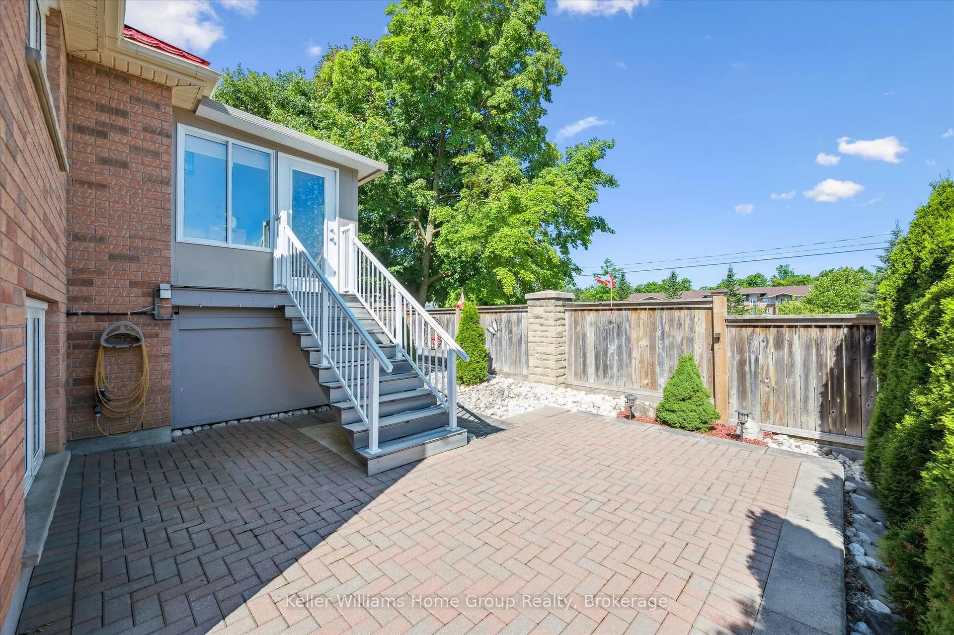 Photo 38 of 28 Harcourt Place, Centre Wellington, Fergus — HOMEH