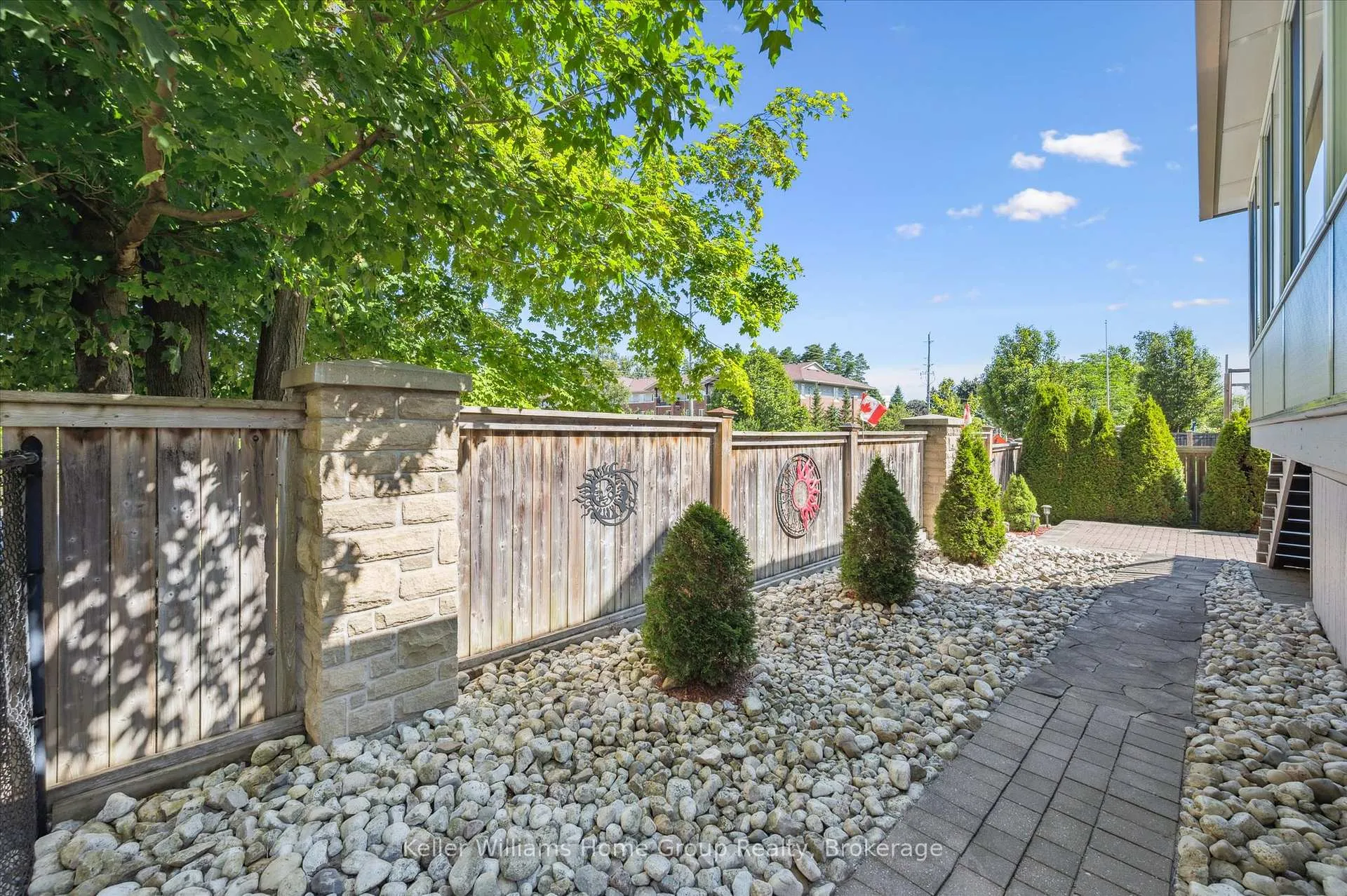 Photo 41 of 28 Harcourt Place, Centre Wellington, Fergus — HOMEH