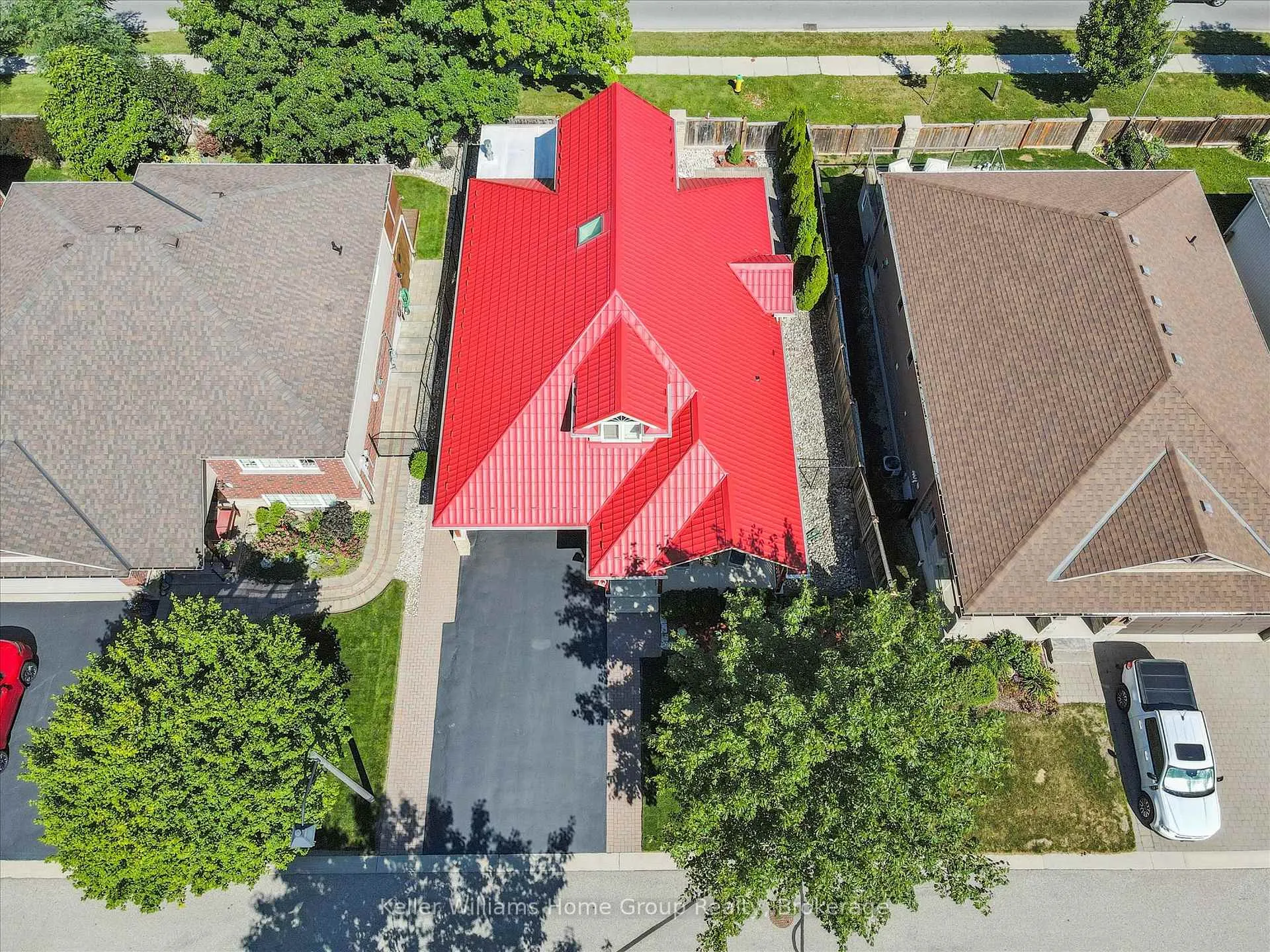 Photo 42 of 28 Harcourt Place, Centre Wellington, Fergus — HOMEH