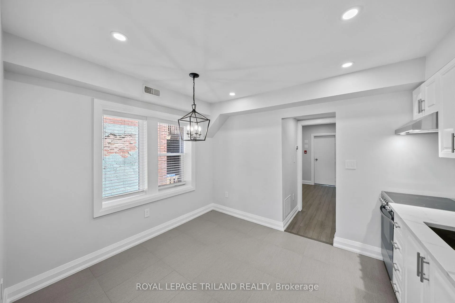 Photo 10 of Unit 4, 15 Balmoral Avenue S, Hamilton, Delta — HOMEH