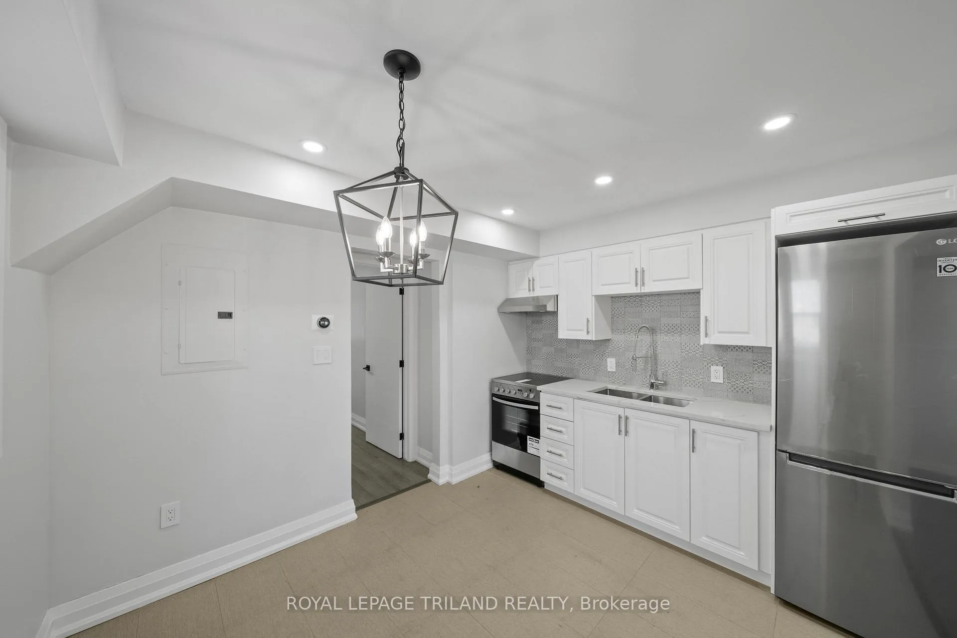 Photo 24 of Unit 4, 15 Balmoral Avenue S, Hamilton, Delta — HOMEH