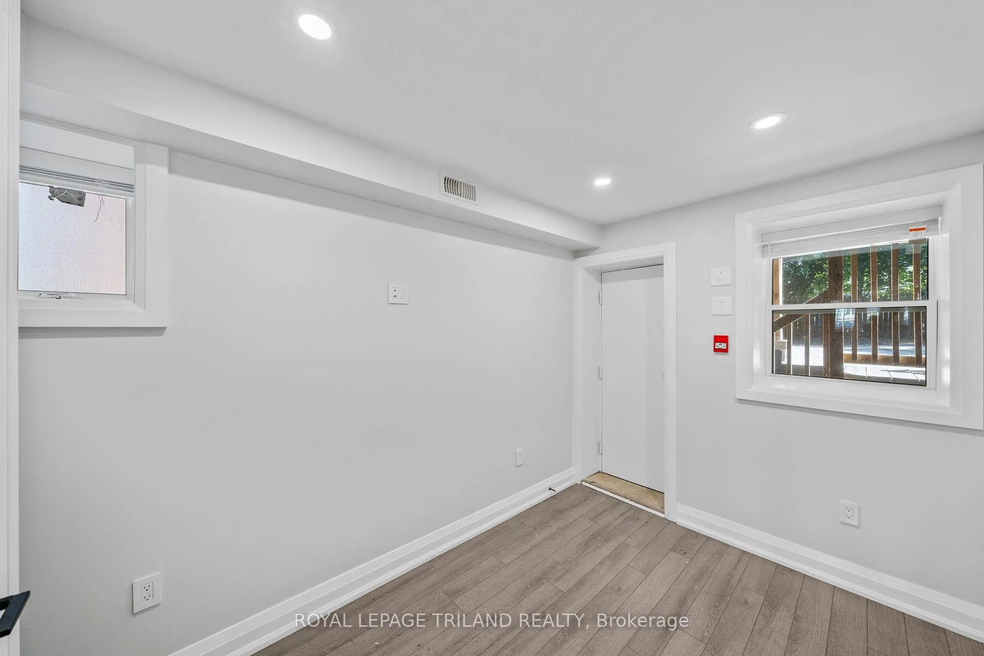 Photo 27 of Unit 4, 15 Balmoral Avenue S, Hamilton, Delta — HOMEH