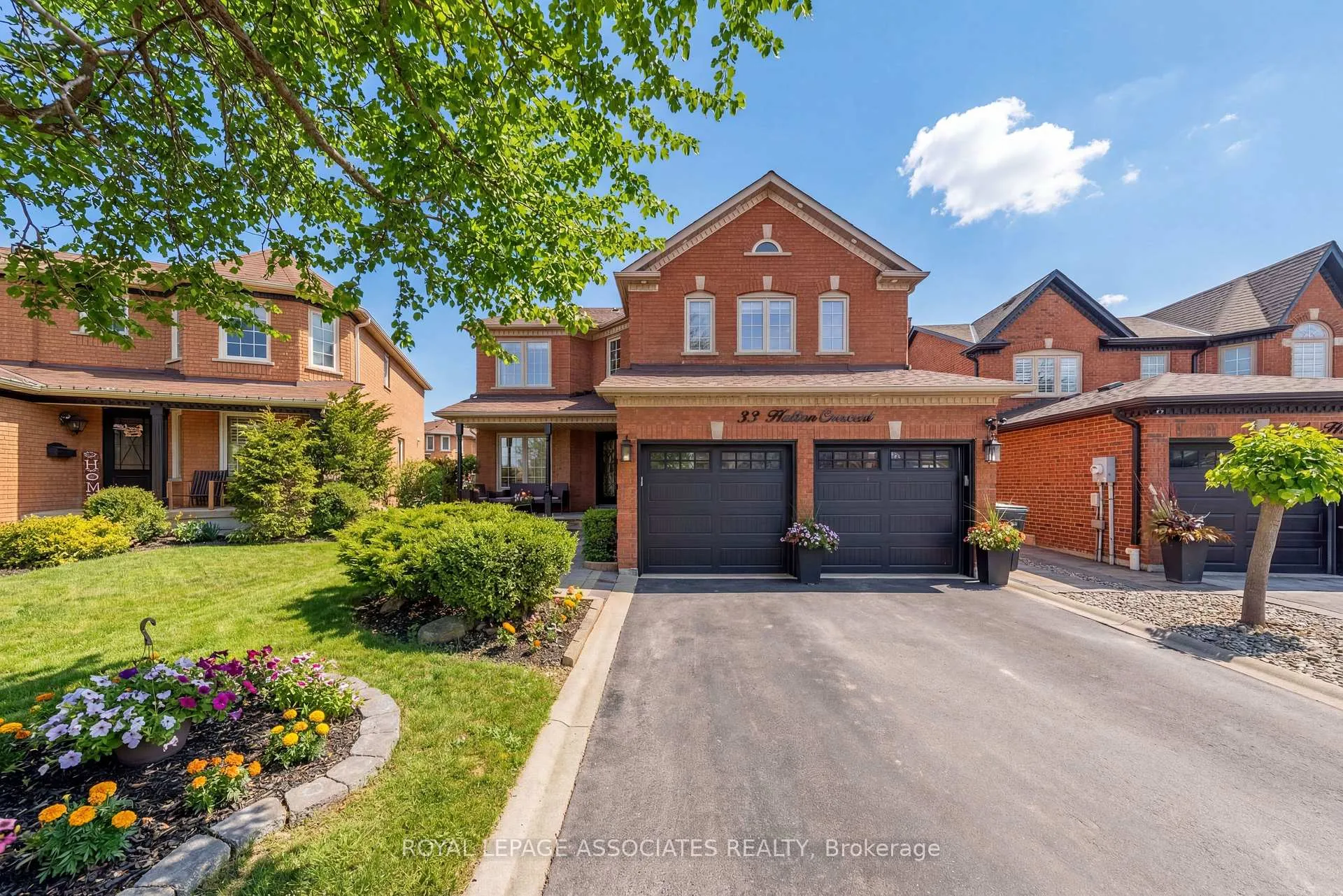 Photo 1 of 33 Hutton Crescent, Caledon, Rural Caledon — HOMEH