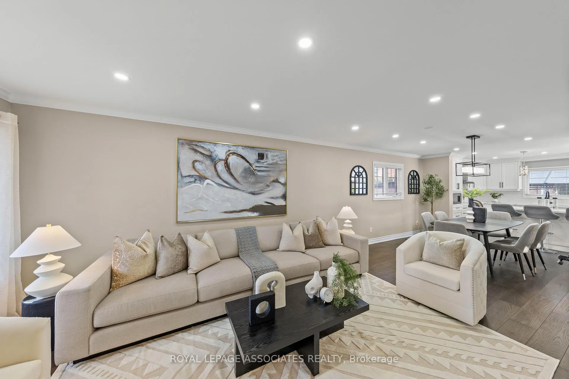 Photo 4 of 33 Hutton Crescent, Caledon, Rural Caledon — HOMEH