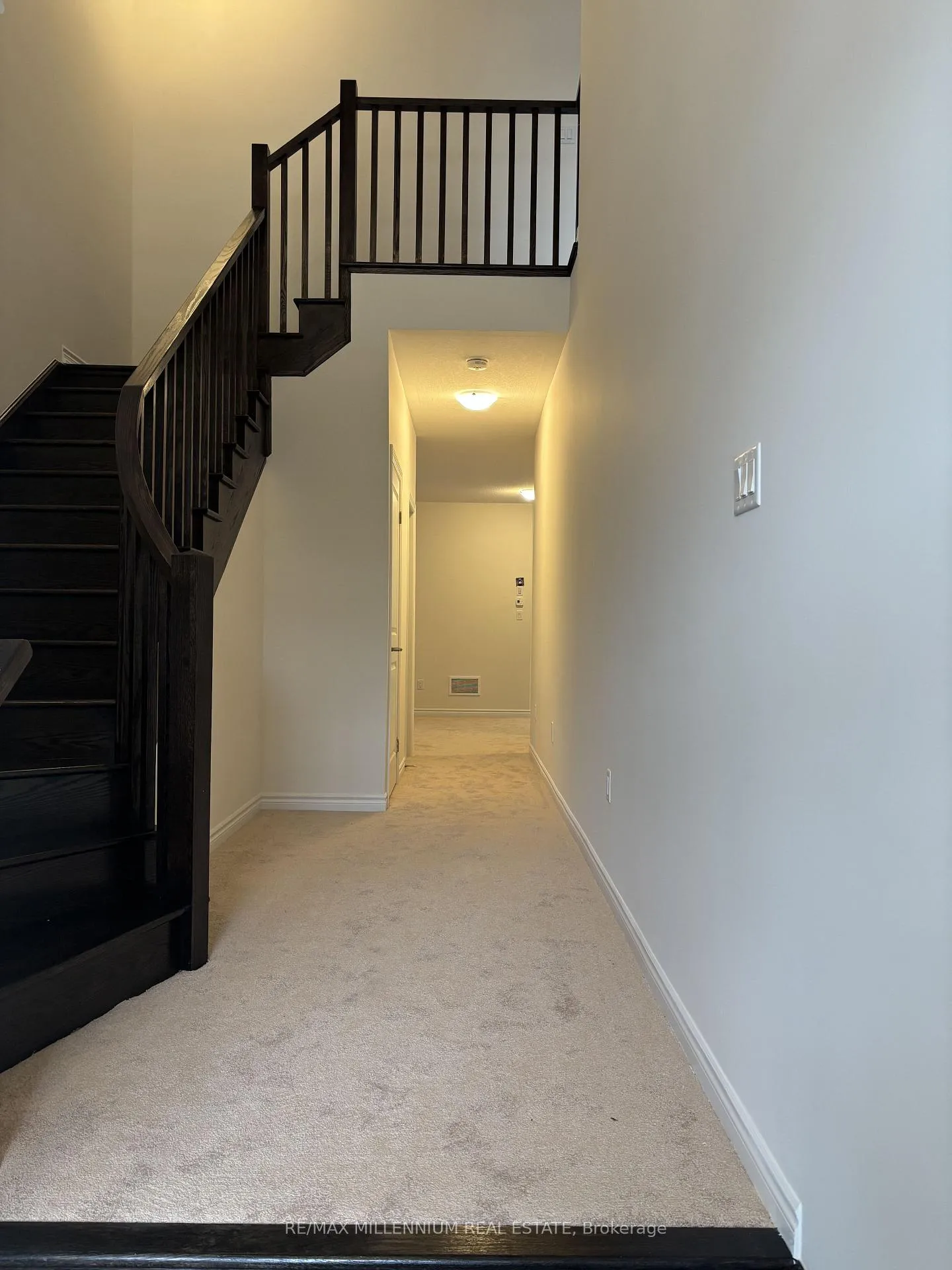 Photo 3 of 7 Mckernan Avenue, Brantford — HOMEH