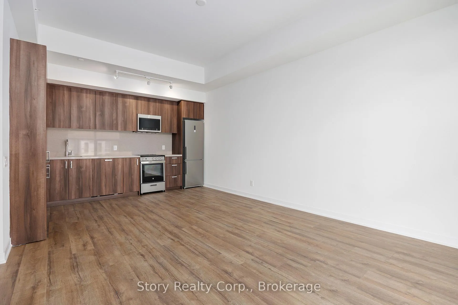 Photo 15 of Unit 108, 119 Ford Street, Toronto, Weston-Pellam Park — HOMEH