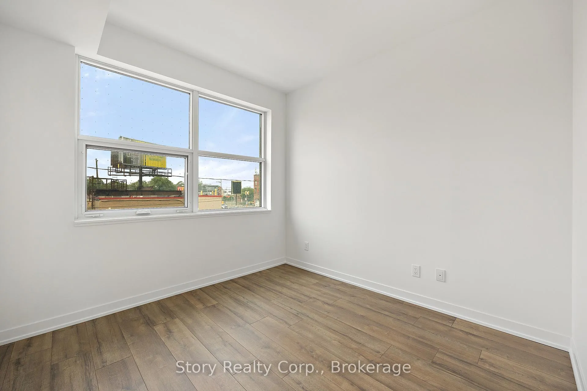 Photo 20 of Unit 108, 119 Ford Street, Toronto, Weston-Pellam Park — HOMEH