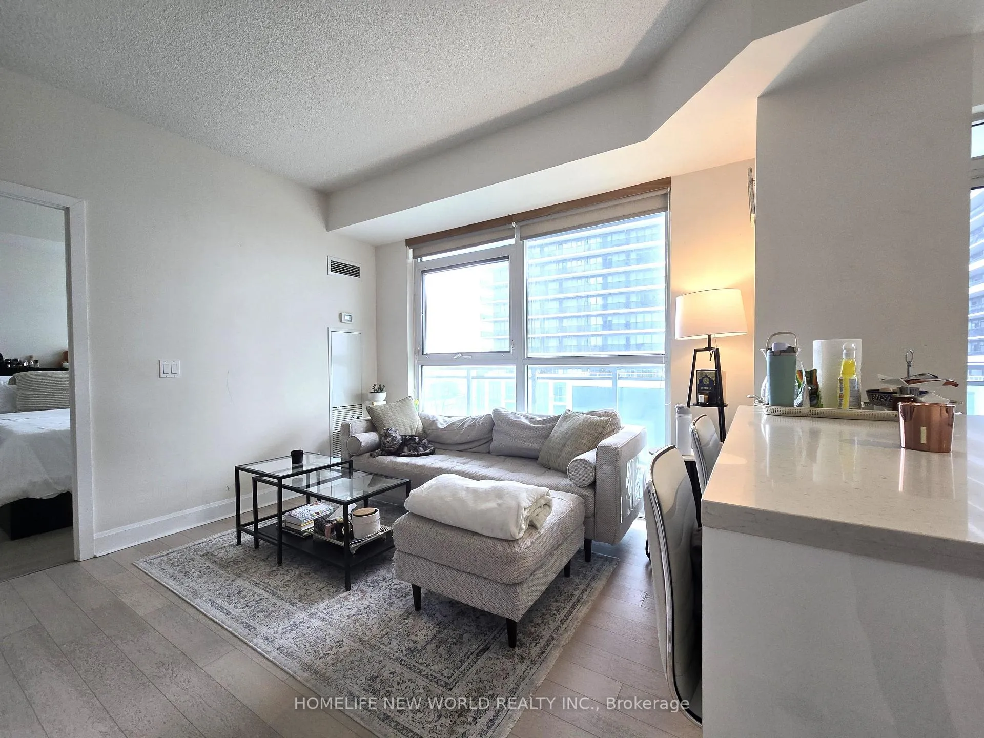 Photo 4 of Unit 508, 33 Shore Breeze Drive, Etobicoke, Mimico — HOMEH