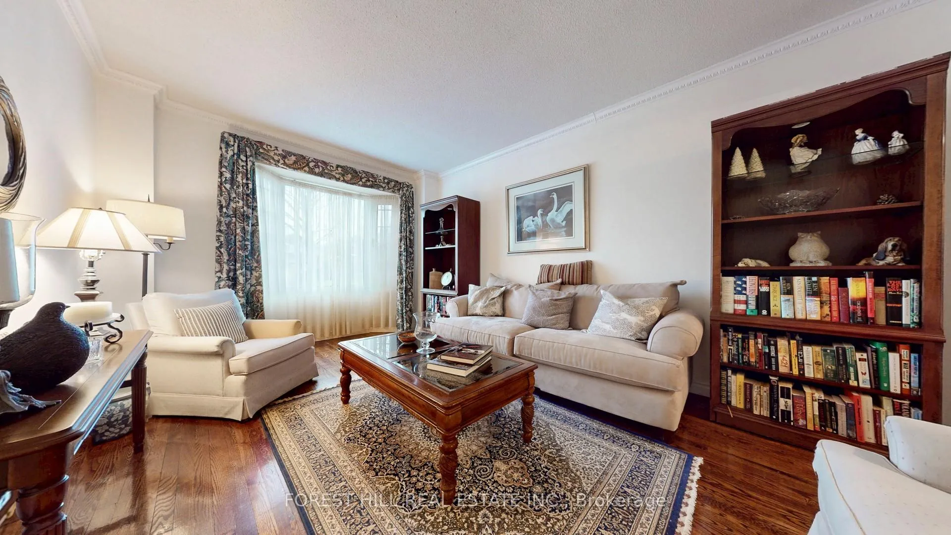 Photo 3 of 11 Keystone Drive, Brampton, Brampton South — HOMEH