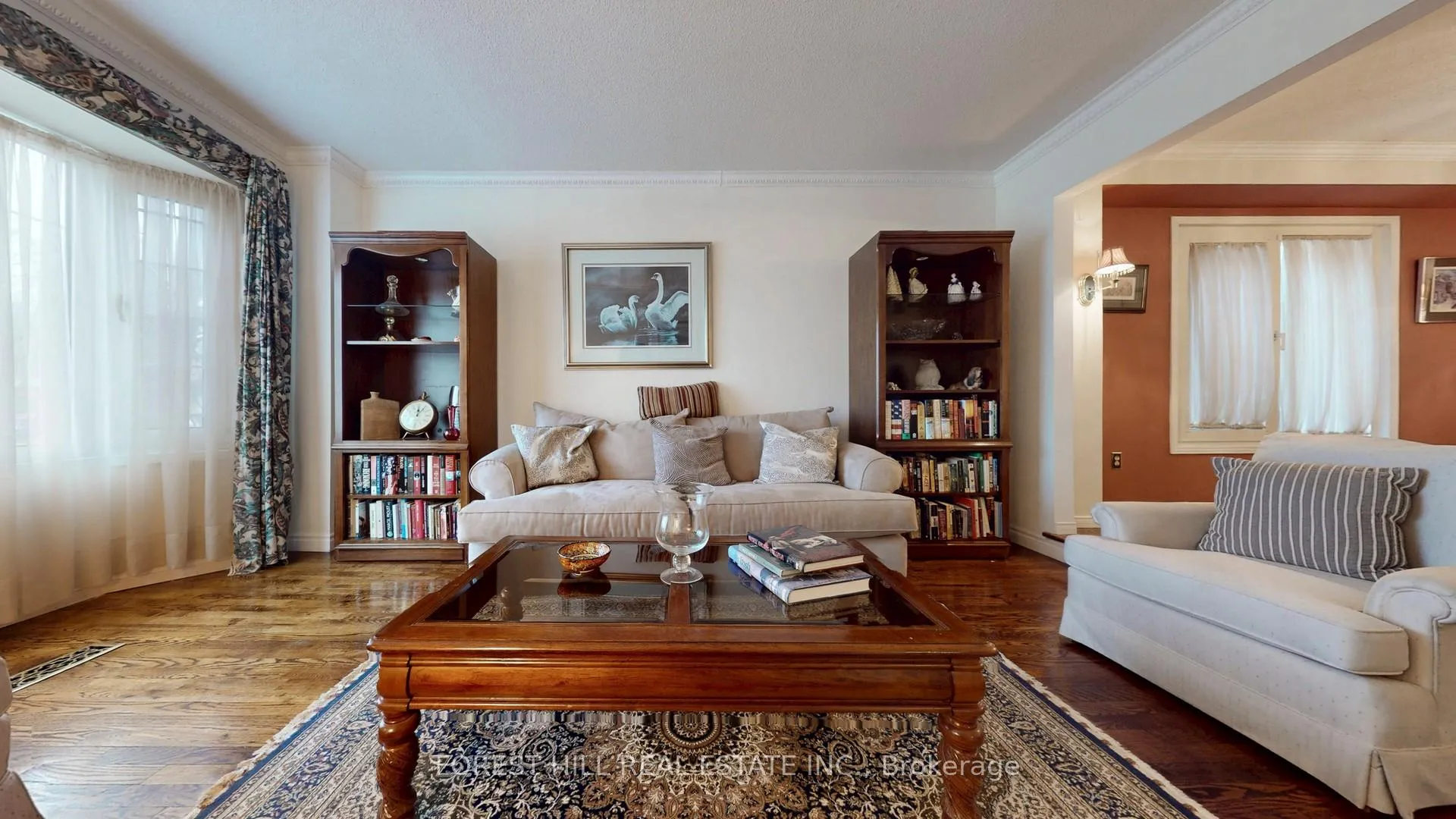 Photo 5 of 11 Keystone Drive, Brampton, Brampton South — HOMEH