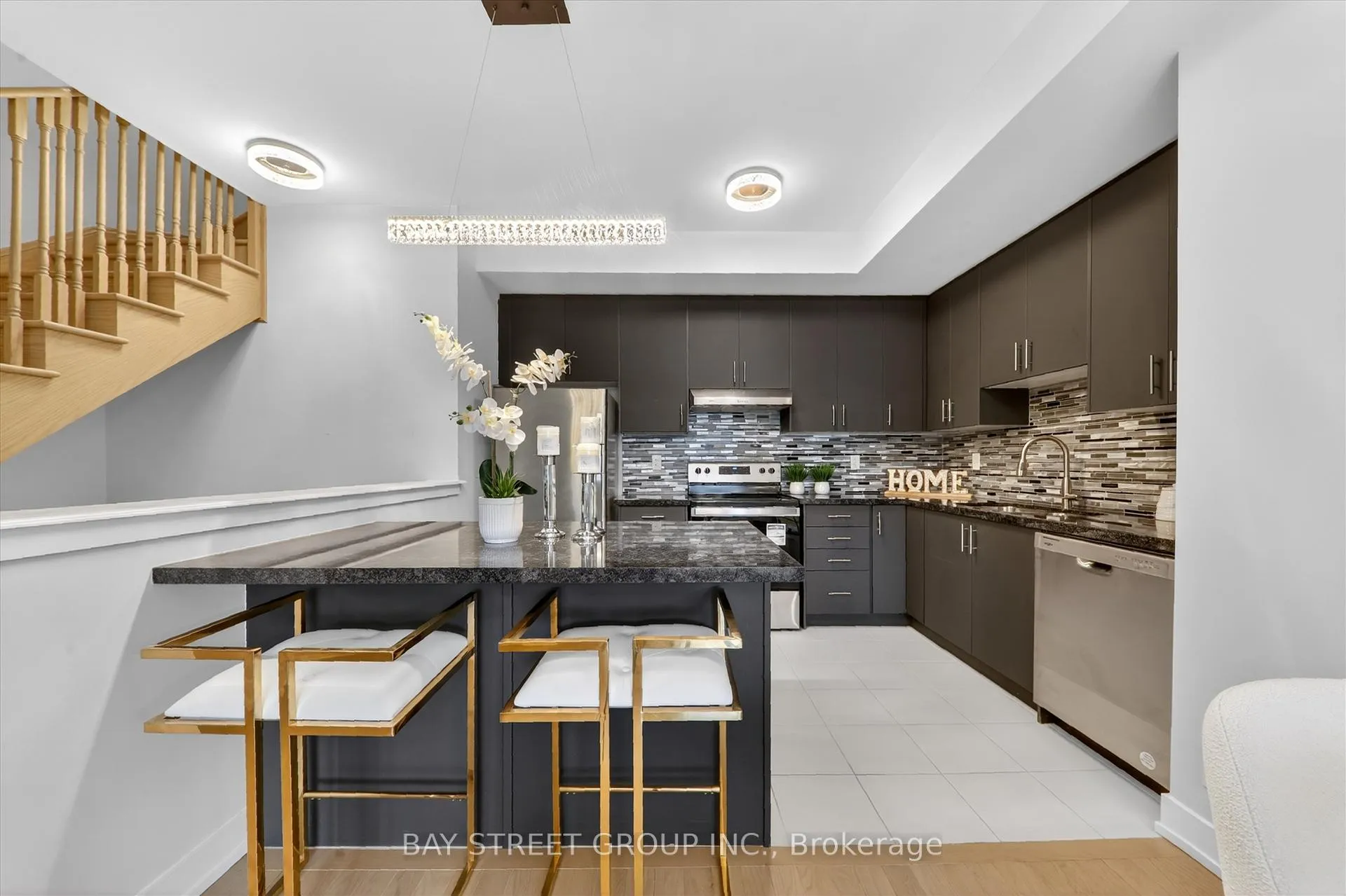 Photo 8 of 23 Schmidt Lane, Markham, Angus Glen — HOMEH