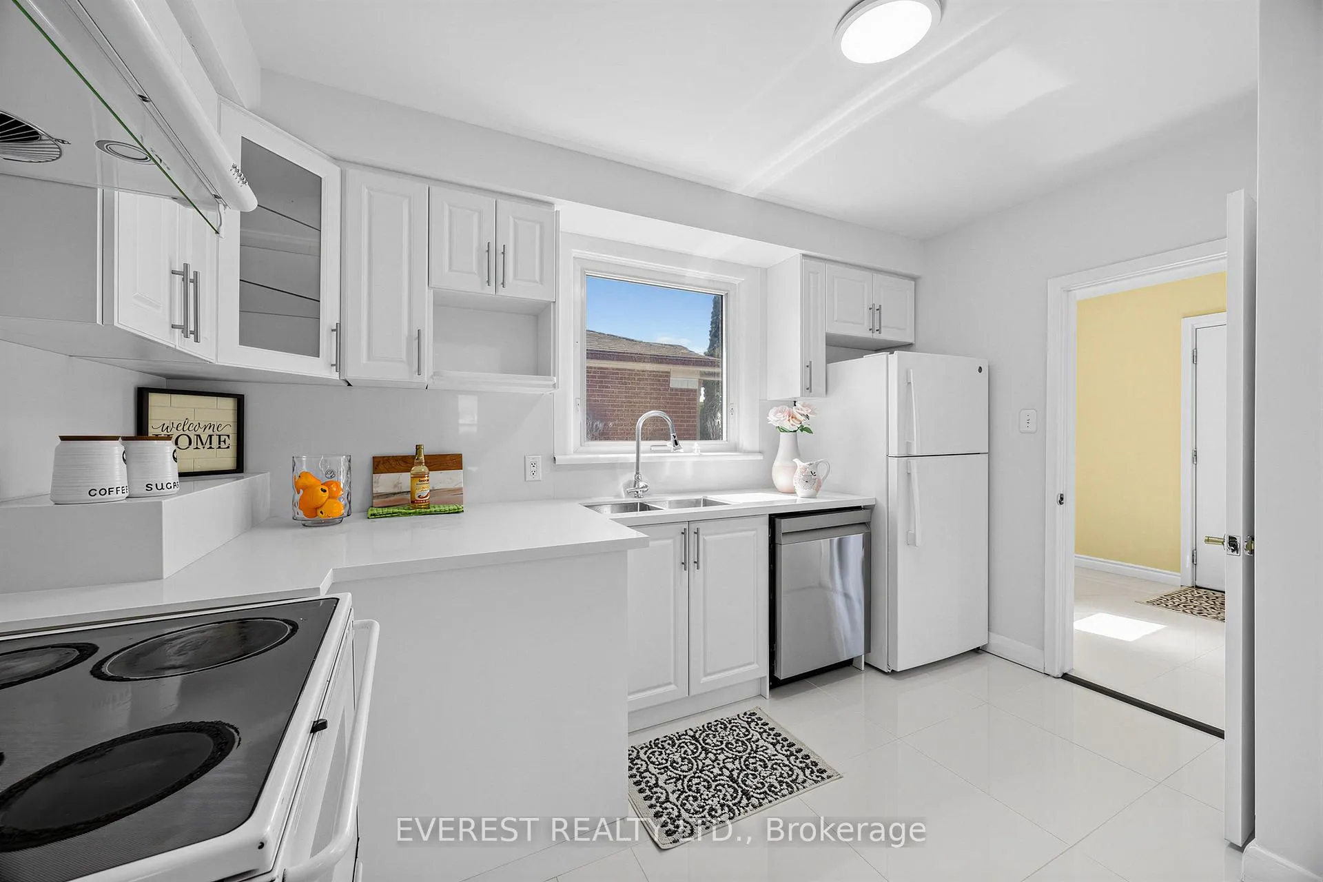 Photo 12 of 45 Kilgreggan Crescent, Scarborough, Bendale — HOMEH