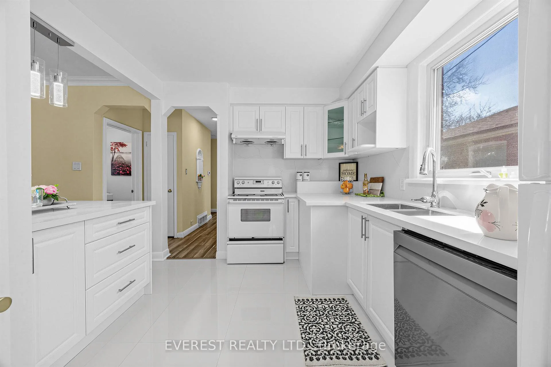 Photo 14 of 45 Kilgreggan Crescent, Scarborough, Bendale — HOMEH