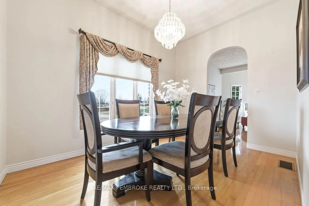 Photo 8 of 152 Reta Crescent, Pembroke — HOMEH