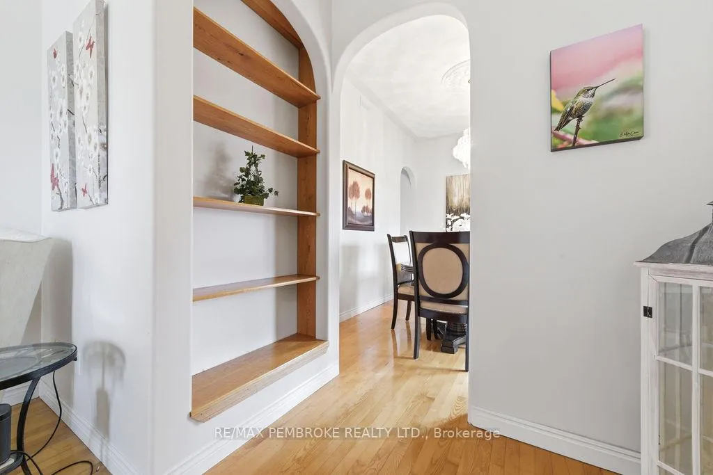 Photo 10 of 152 Reta Crescent, Pembroke — HOMEH