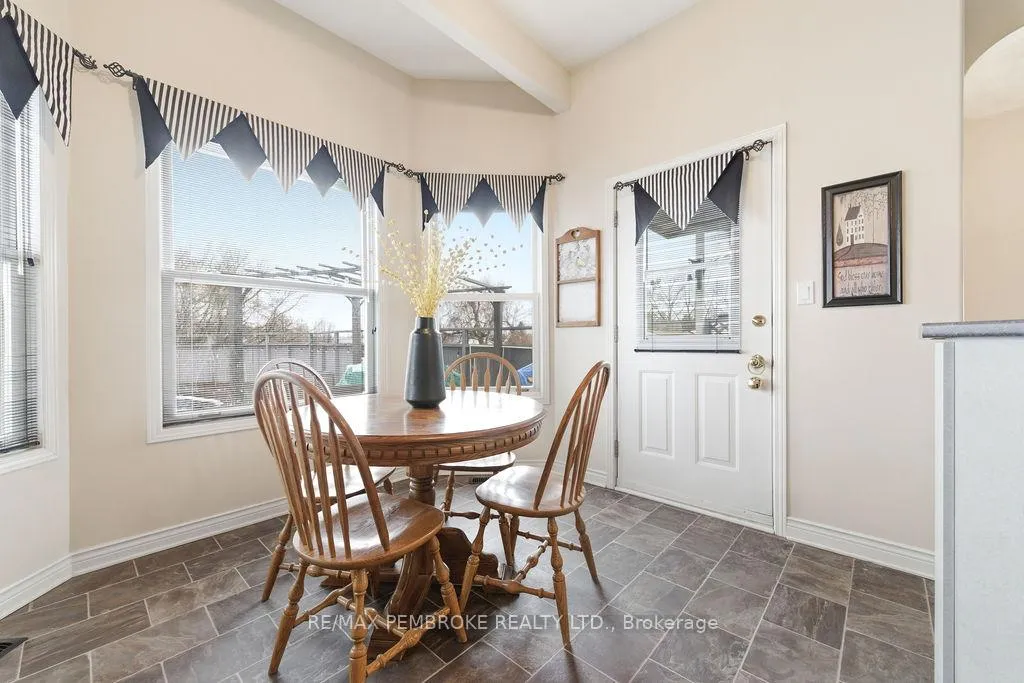Photo 11 of 152 Reta Crescent, Pembroke — HOMEH