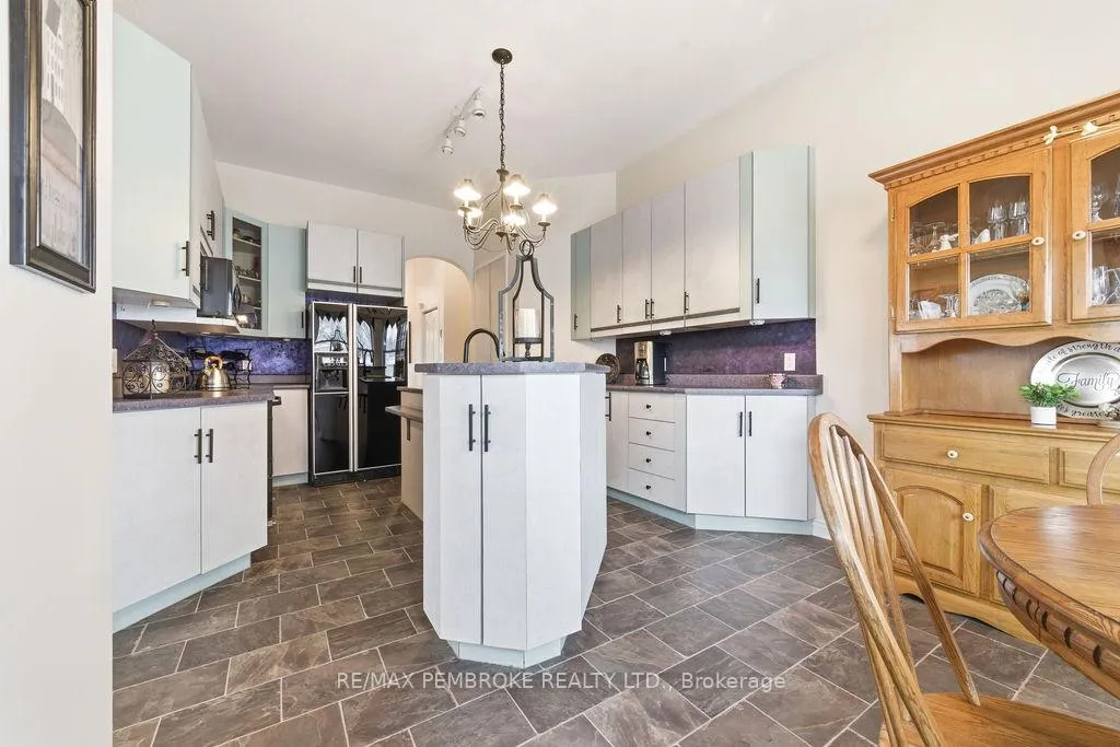 Photo 13 of 152 Reta Crescent, Pembroke — HOMEH