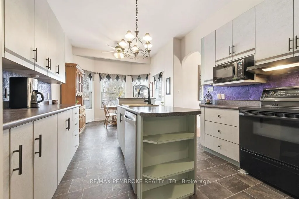 Photo 15 of 152 Reta Crescent, Pembroke — HOMEH