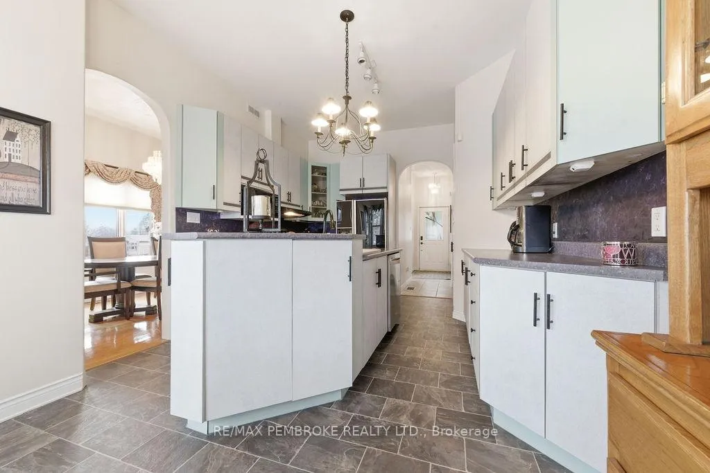 Photo 16 of 152 Reta Crescent, Pembroke — HOMEH