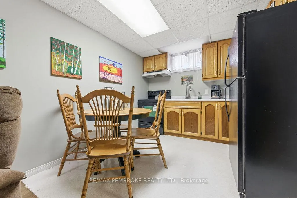 Photo 33 of 152 Reta Crescent, Pembroke — HOMEH