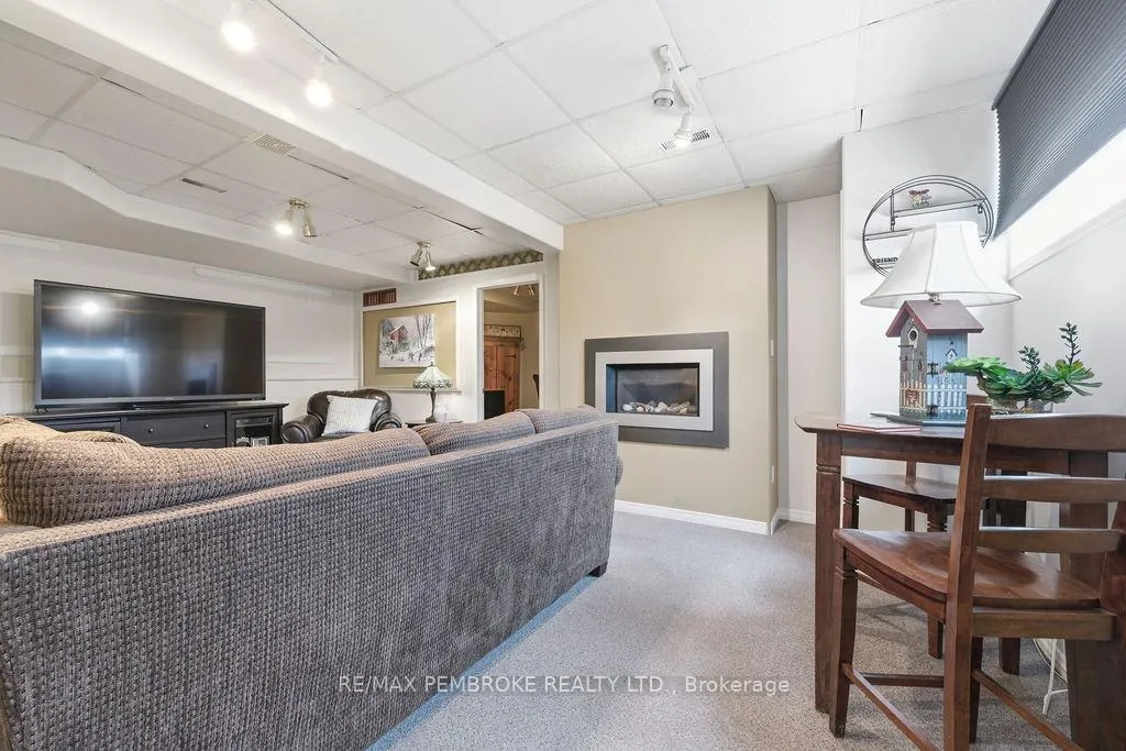 Photo 39 of 152 Reta Crescent, Pembroke — HOMEH