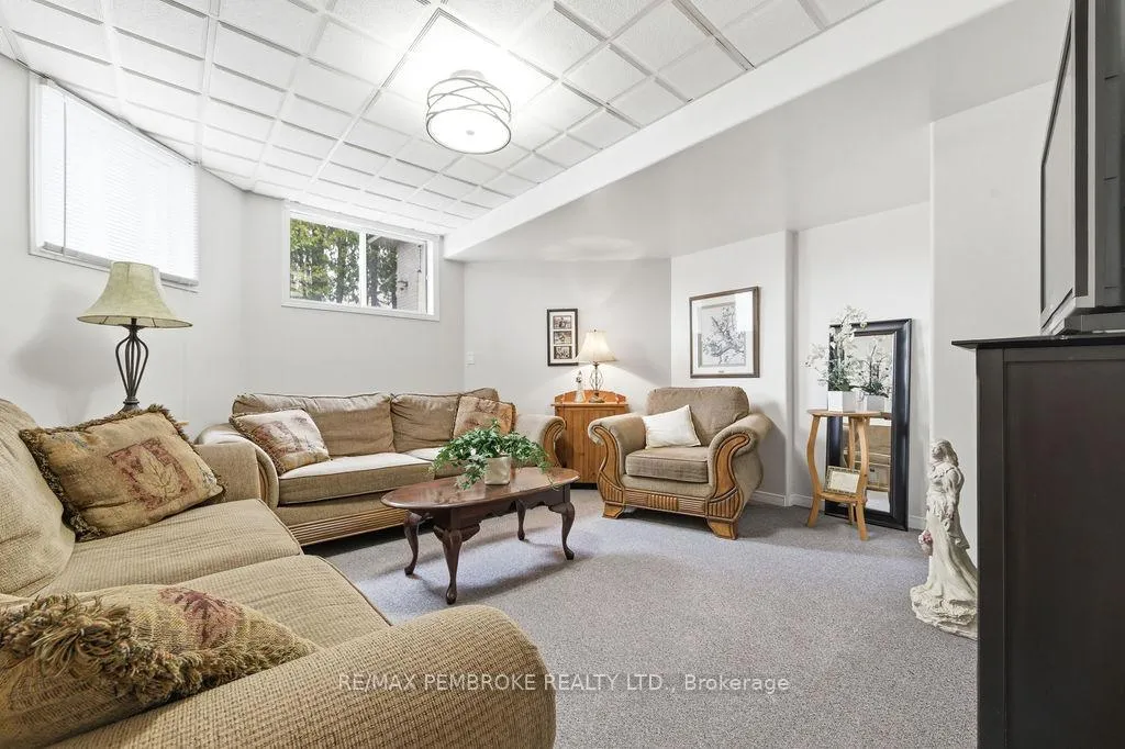 Photo 40 of 152 Reta Crescent, Pembroke — HOMEH