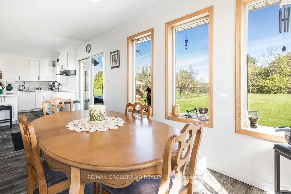 Photo 11 of 5556 10th Sideroad Road, Essa, Rural Essa — HOMEH
