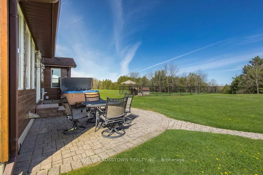 Photo 23 of 5556 10th Sideroad Road, Essa, Rural Essa — HOMEH