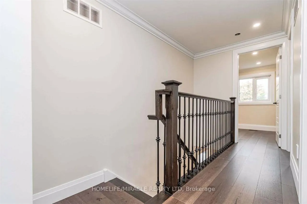 Photo 19 of 40 Leatherhead Court, Brampton, Westgate — HOMEH