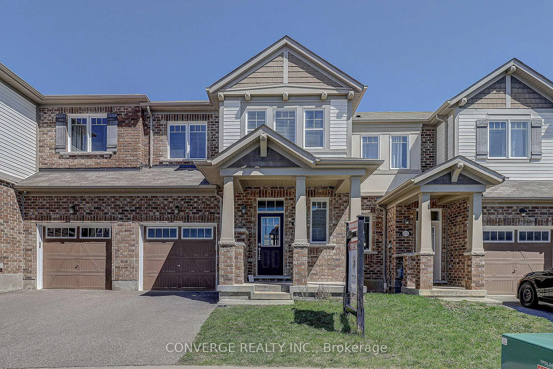 Photo 1 of 2434 Moonlight Crescent, Pickering, Rural Pickering — HOMEH