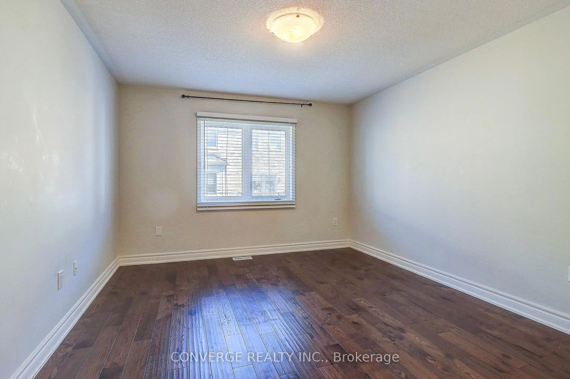 Photo 11 of 2434 Moonlight Crescent, Pickering, Rural Pickering — HOMEH