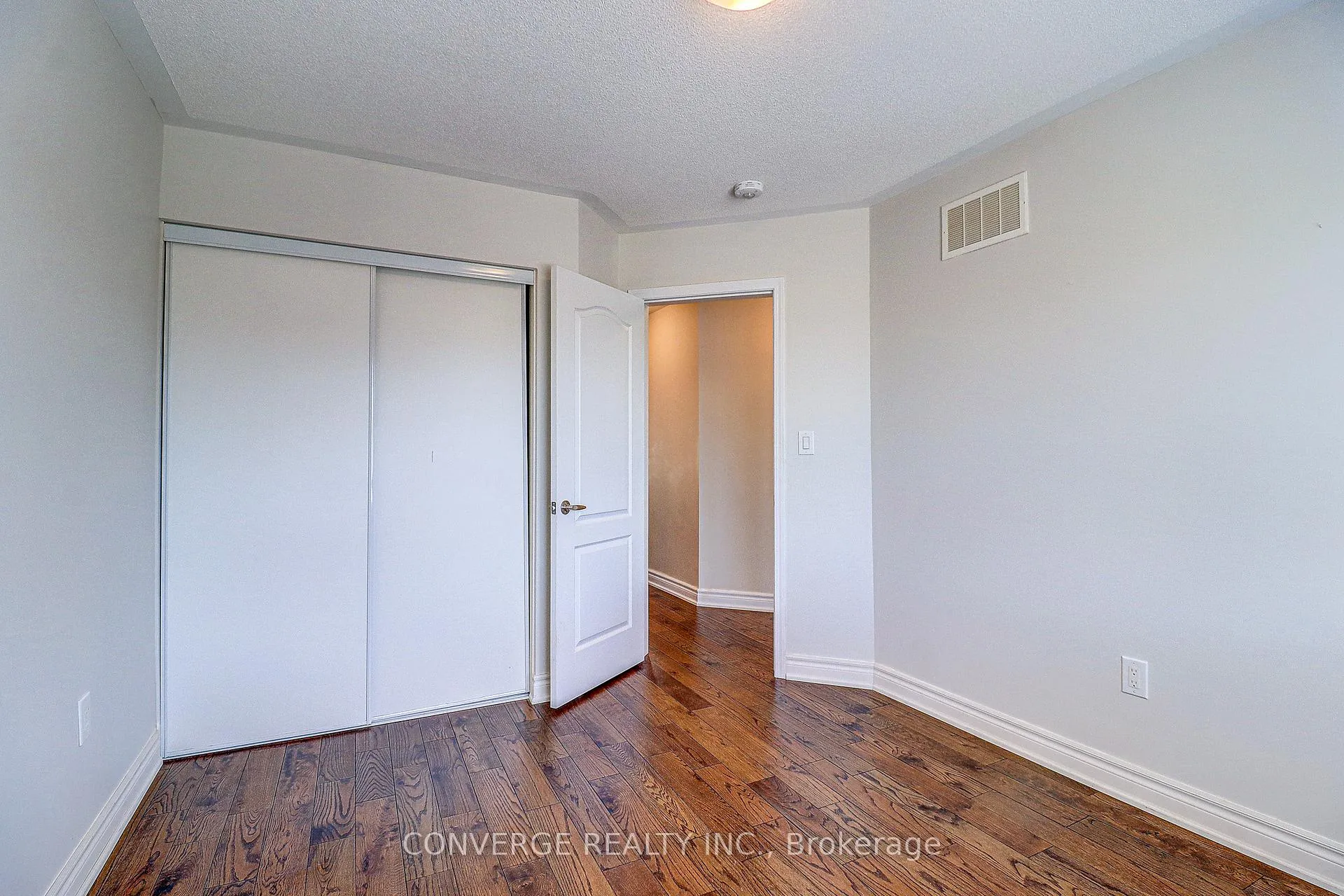 Photo 21 of 2434 Moonlight Crescent, Pickering, Rural Pickering — HOMEH