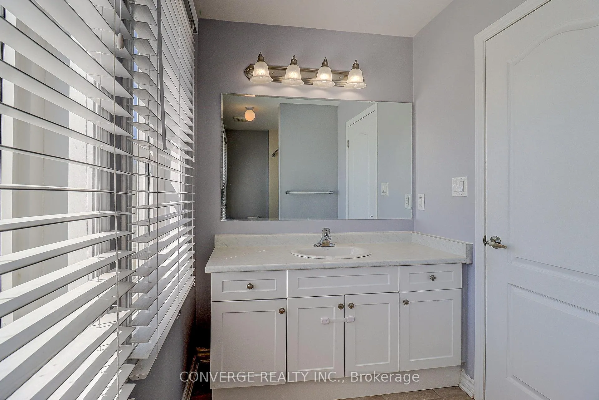 Photo 23 of 2434 Moonlight Crescent, Pickering, Rural Pickering — HOMEH