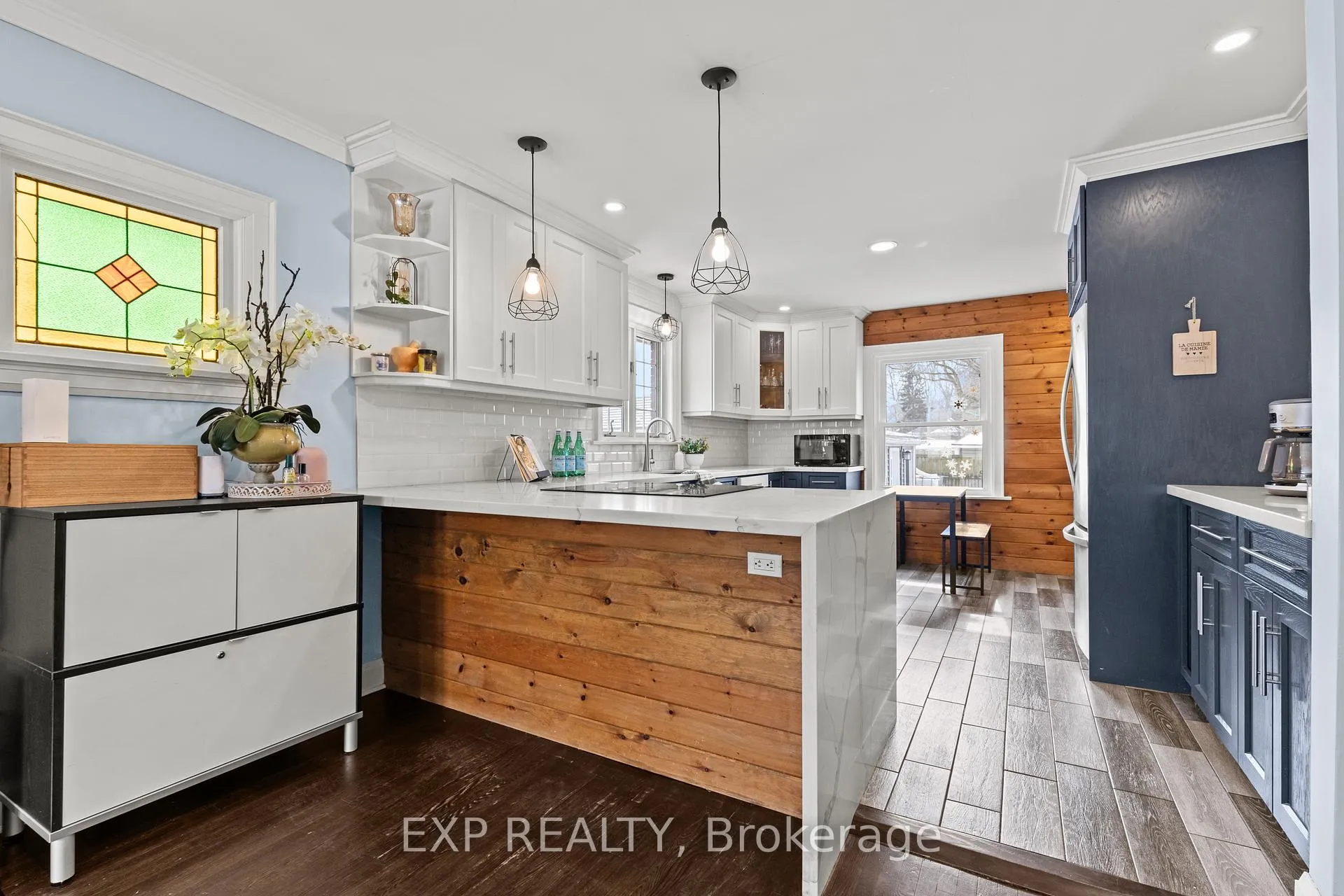 Photo 11 of 14 Dunlop Drive, St. Catharines, Downtown — HOMEH
