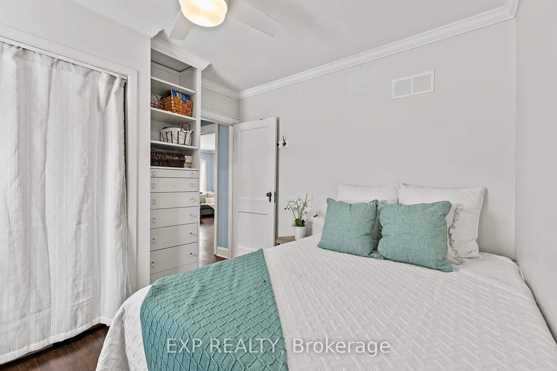 Photo 17 of 14 Dunlop Drive, St. Catharines, Downtown — HOMEH