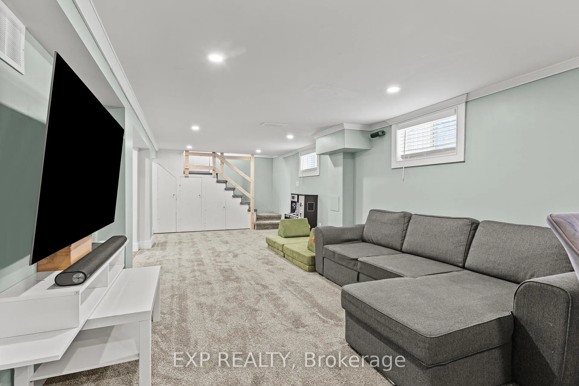 Photo 22 of 14 Dunlop Drive, St. Catharines, Downtown — HOMEH
