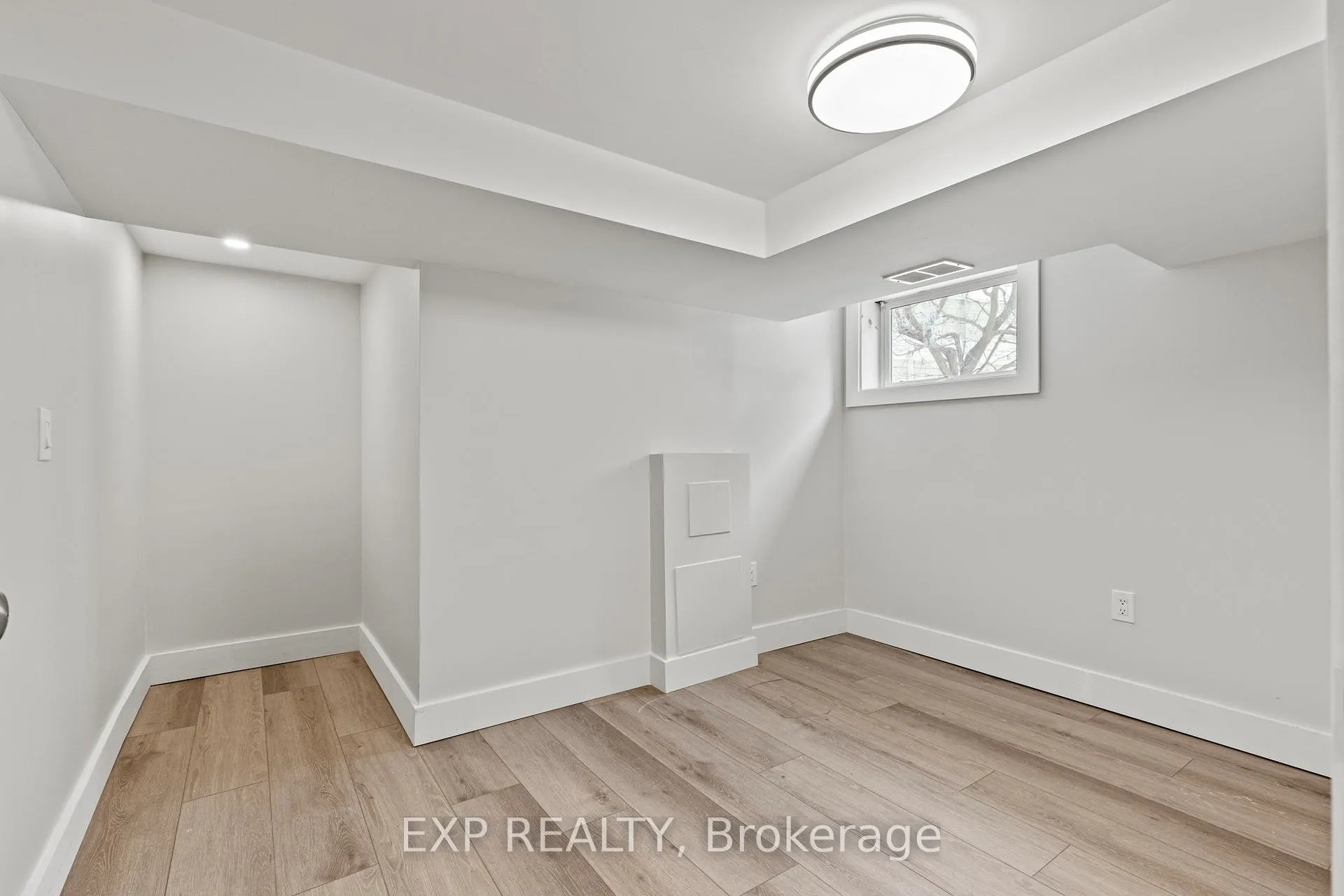 Photo 31 of 14 Dunlop Drive, St. Catharines, Downtown — HOMEH