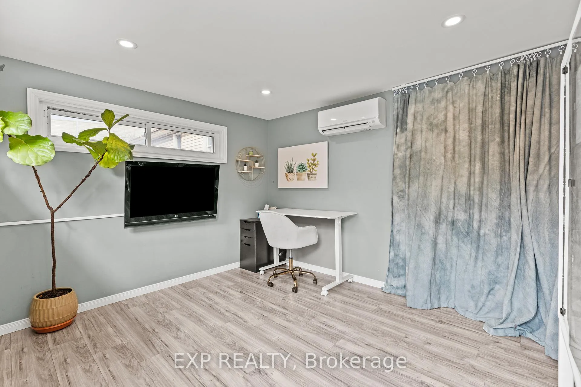 Photo 36 of 14 Dunlop Drive, St. Catharines, Downtown — HOMEH