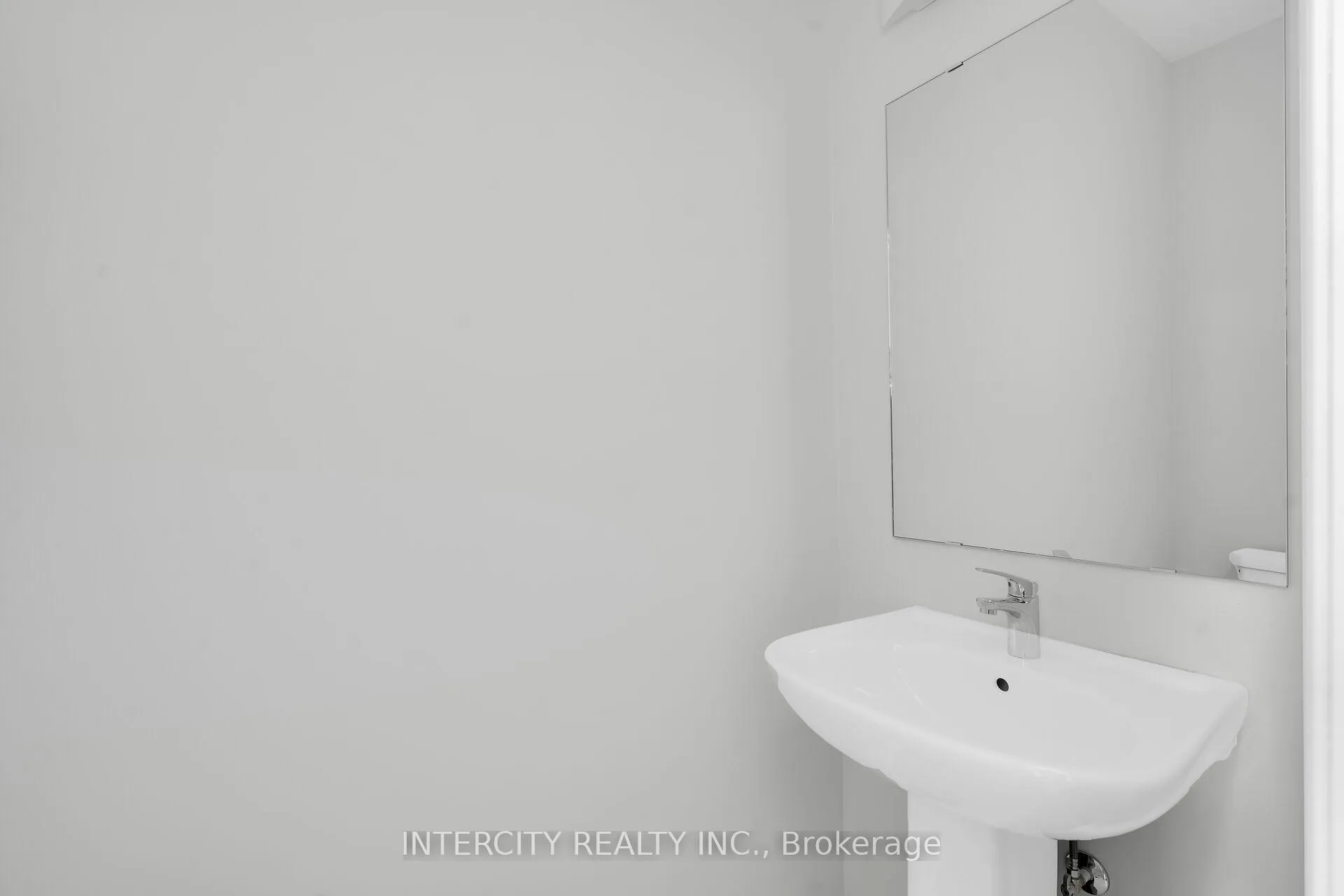 Photo 15 of 55 Johann Drive, Markham, Middlefield — HOMEH