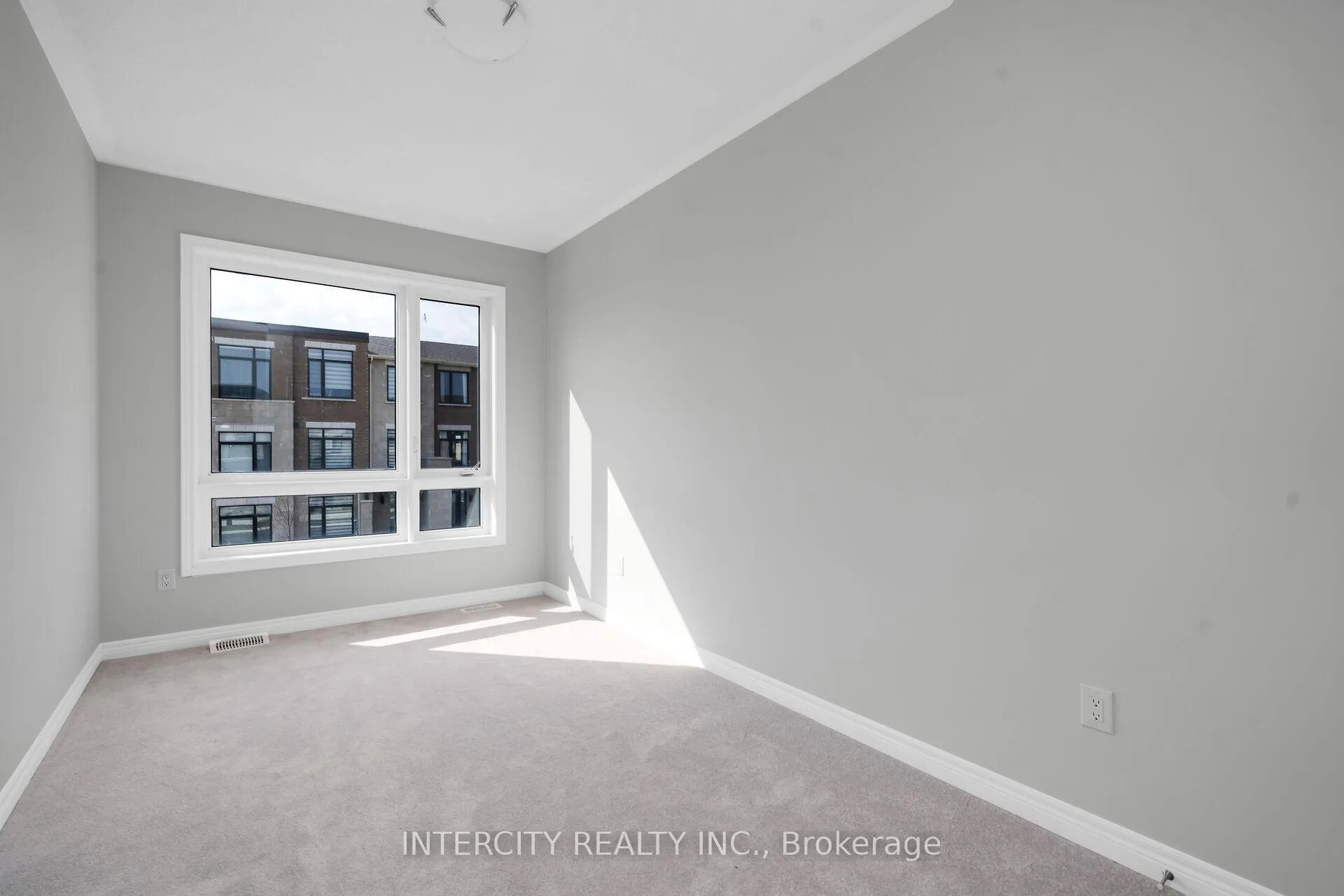 Photo 23 of 55 Johann Drive, Markham, Middlefield — HOMEH