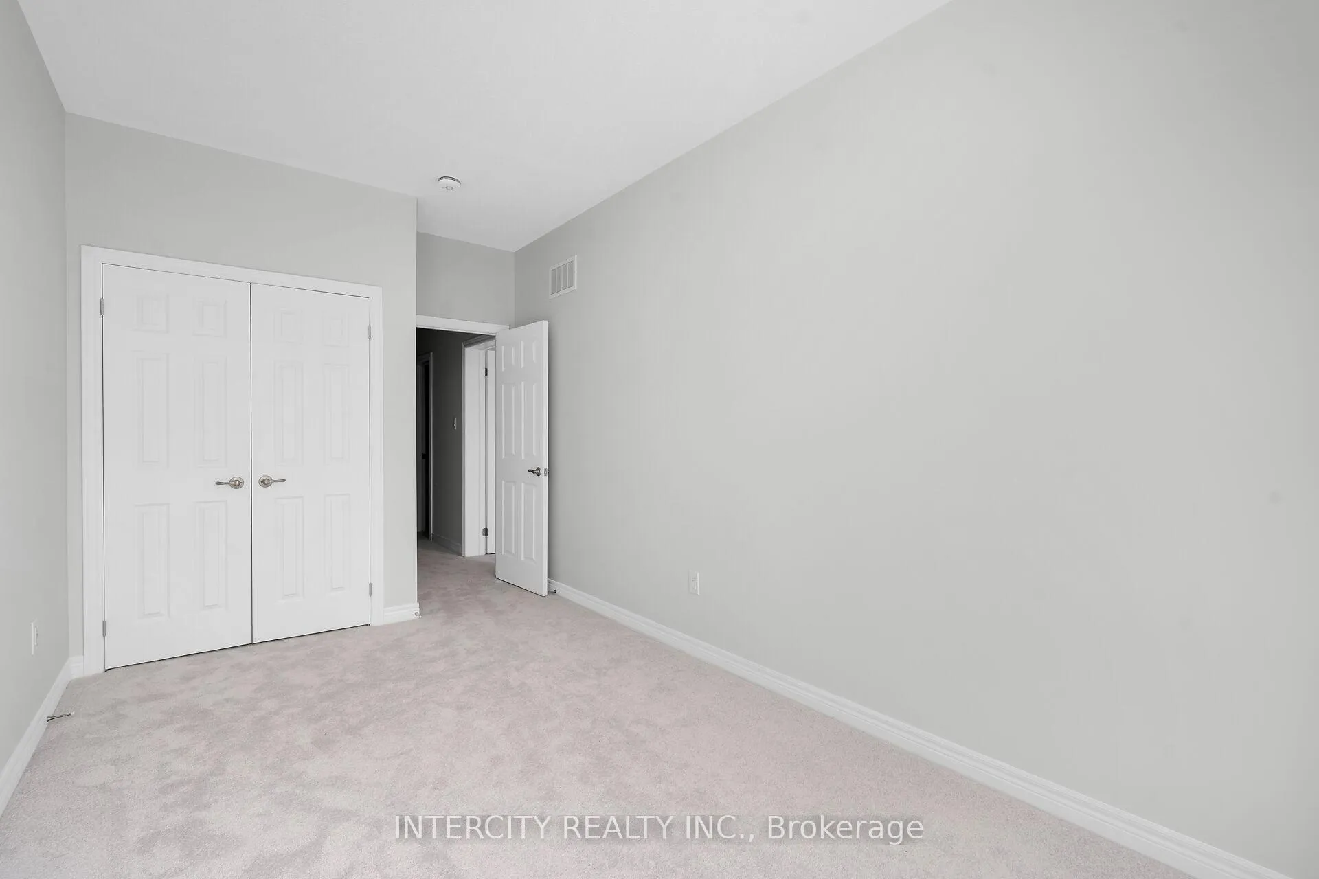 Photo 24 of 55 Johann Drive, Markham, Middlefield — HOMEH