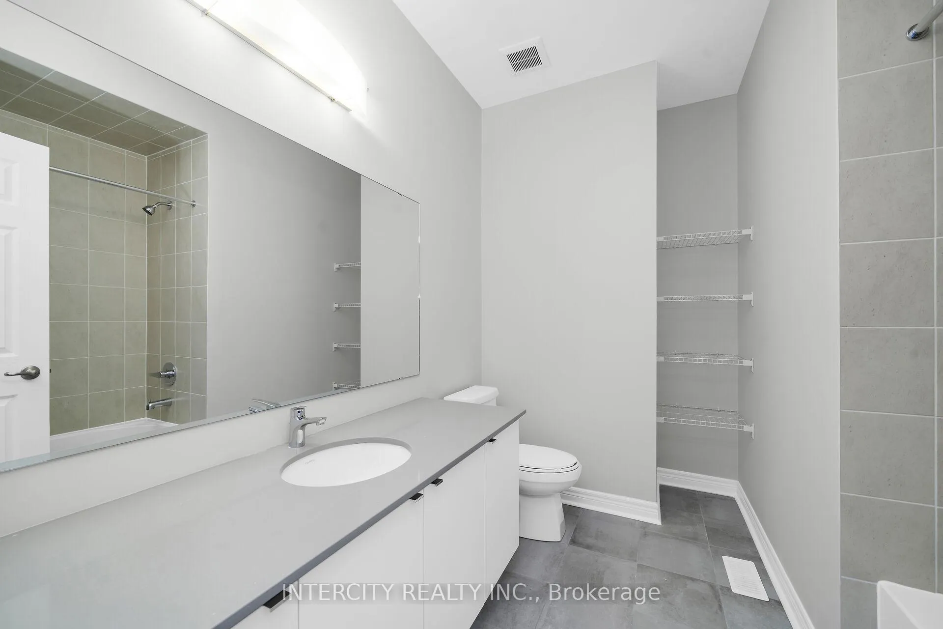 Photo 25 of 55 Johann Drive, Markham, Middlefield — HOMEH