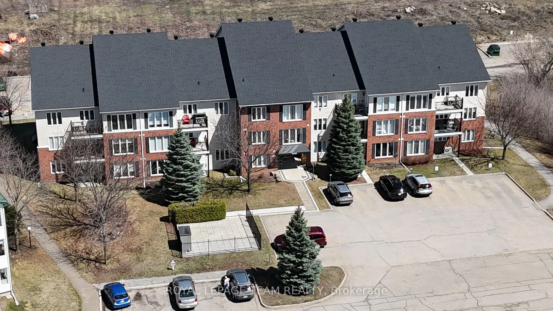 Photo 3 of Unit 109, 16 Sheffield Street, Arnprior — HOMEH