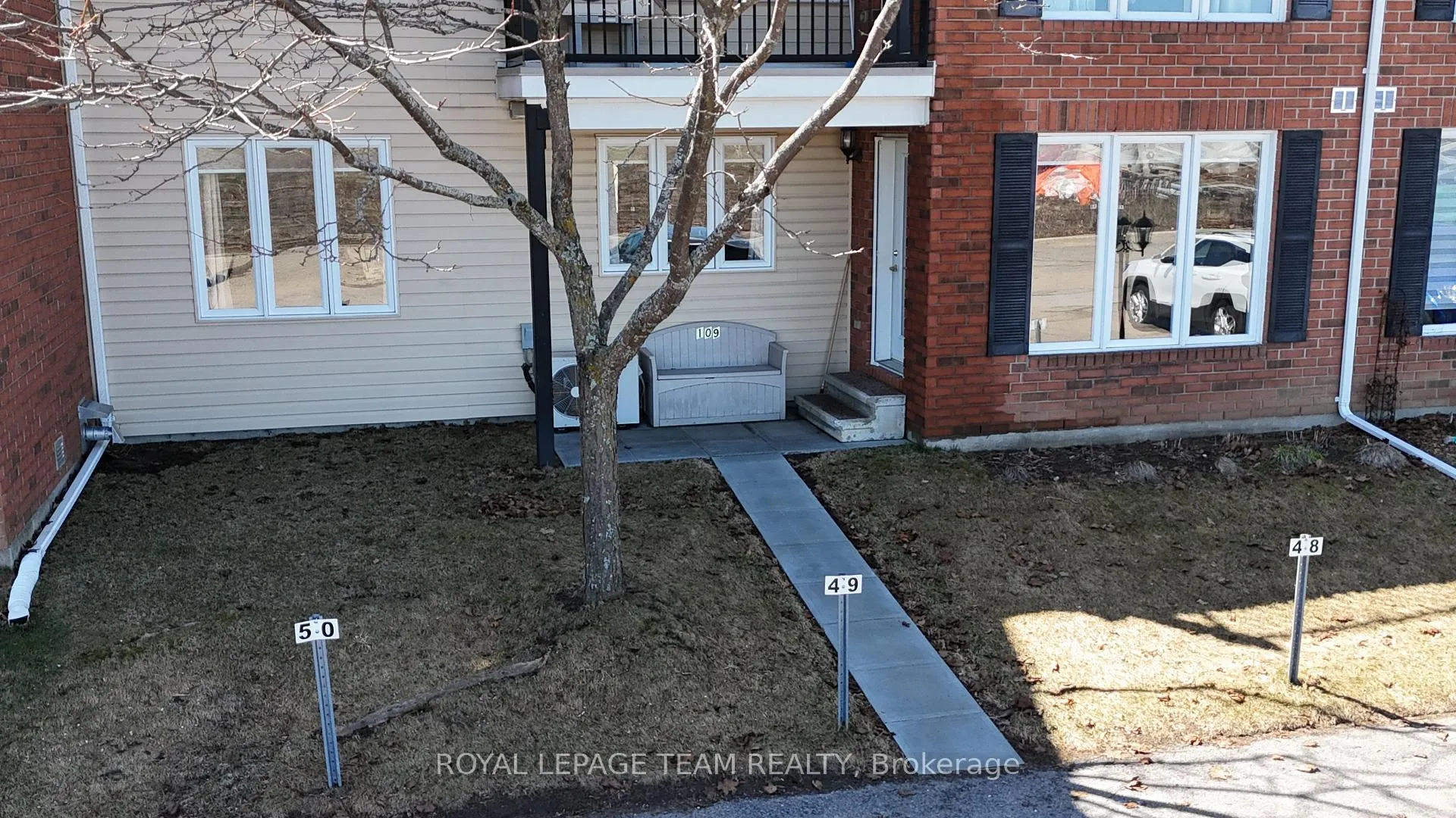 Photo 4 of Unit 109, 16 Sheffield Street, Arnprior — HOMEH