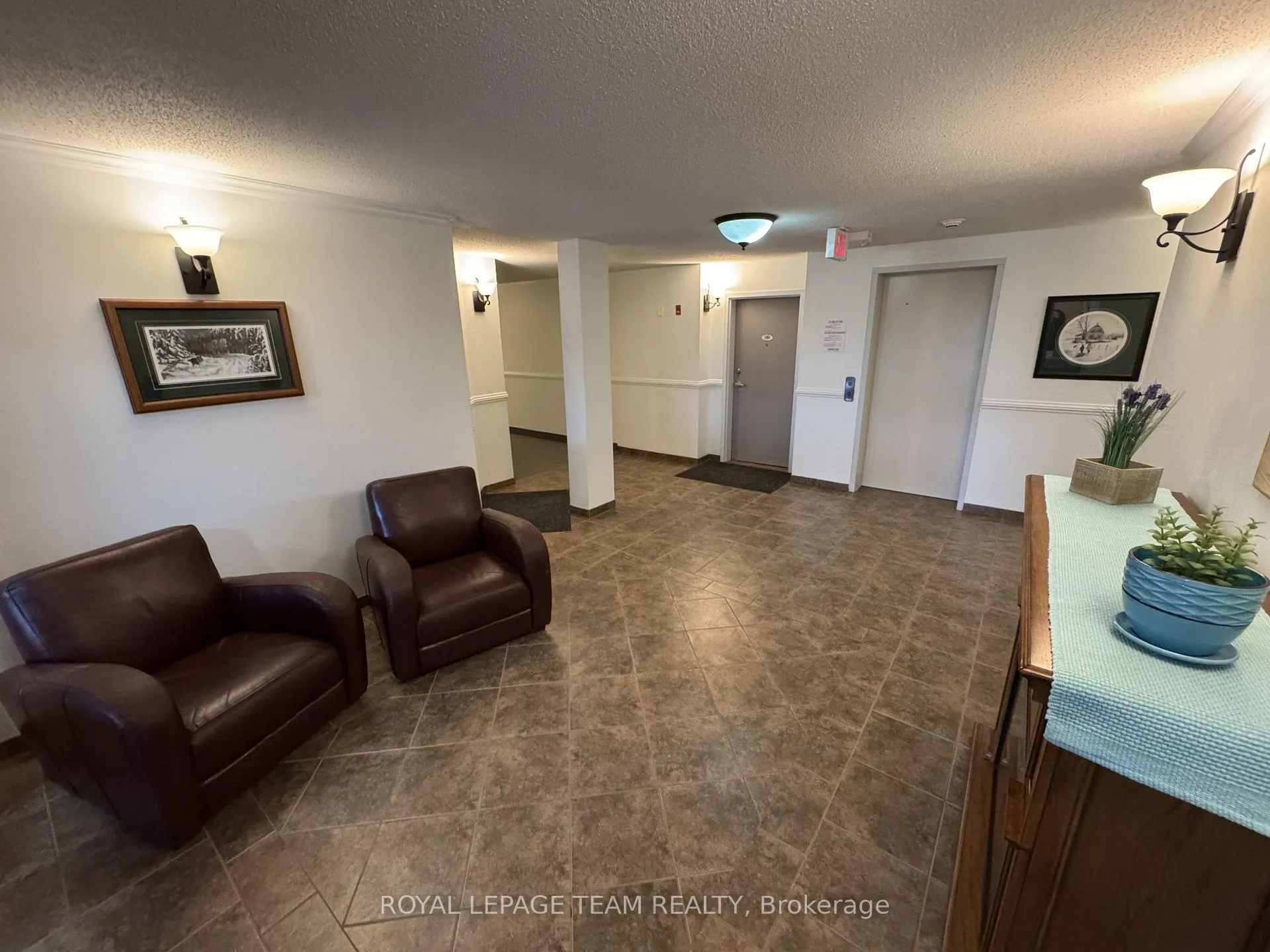 Photo 6 of Unit 109, 16 Sheffield Street, Arnprior — HOMEH