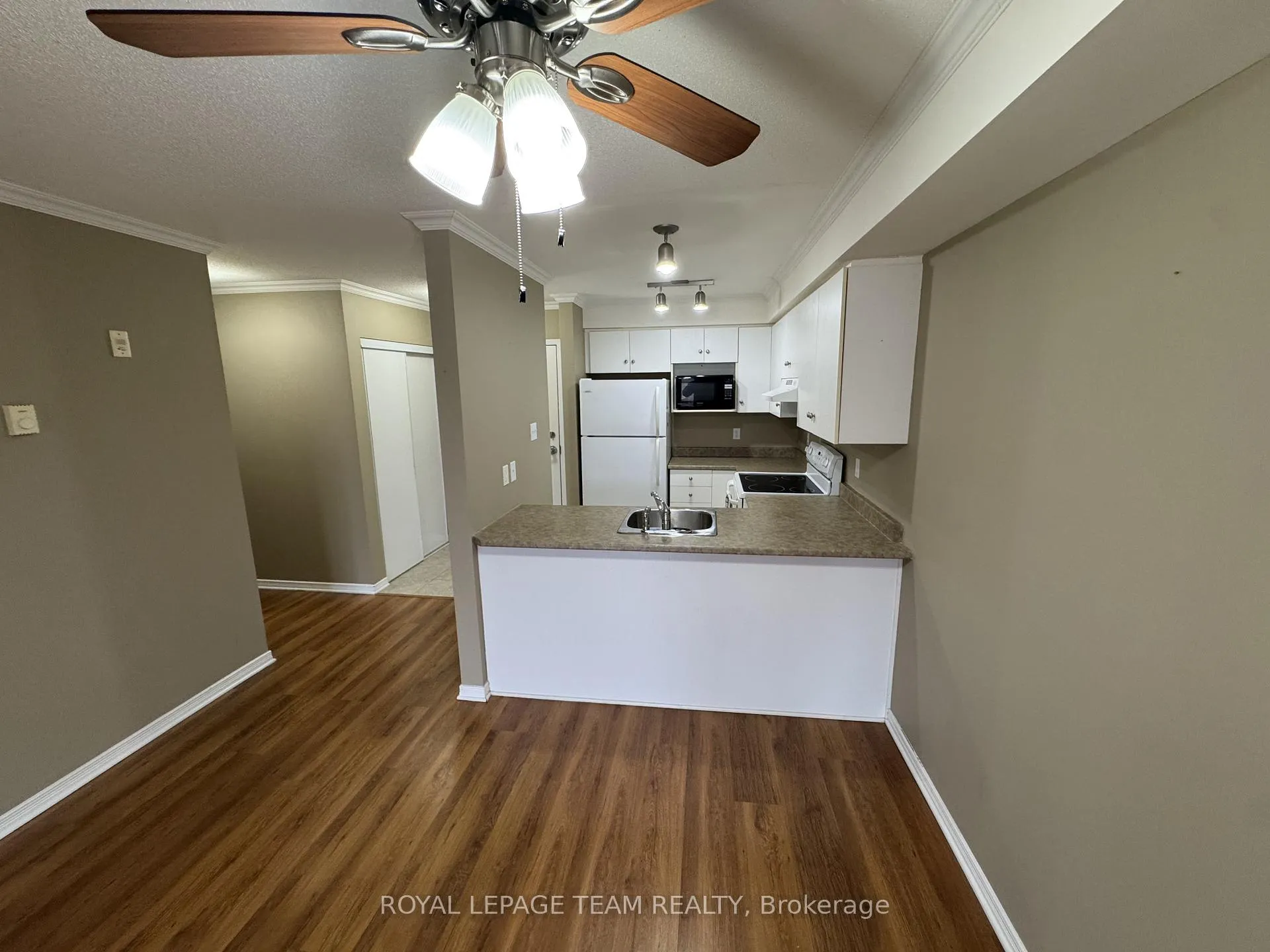 Photo 14 of Unit 109, 16 Sheffield Street, Arnprior — HOMEH