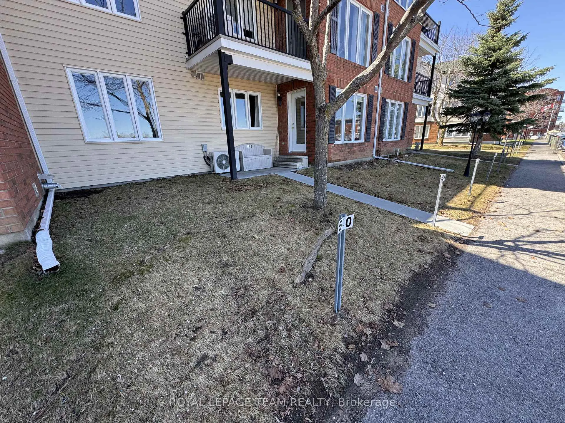 Photo 43 of Unit 109, 16 Sheffield Street, Arnprior — HOMEH
