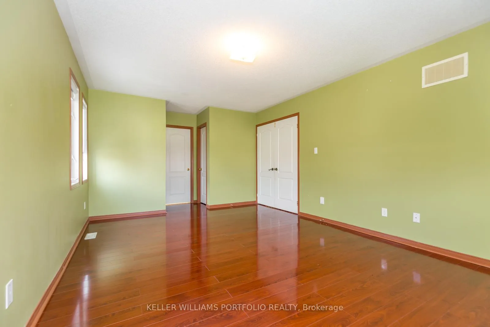 Photo 13 of 24 Conklin Drive, Brampton, Fletcher's Meadow — HOMEH