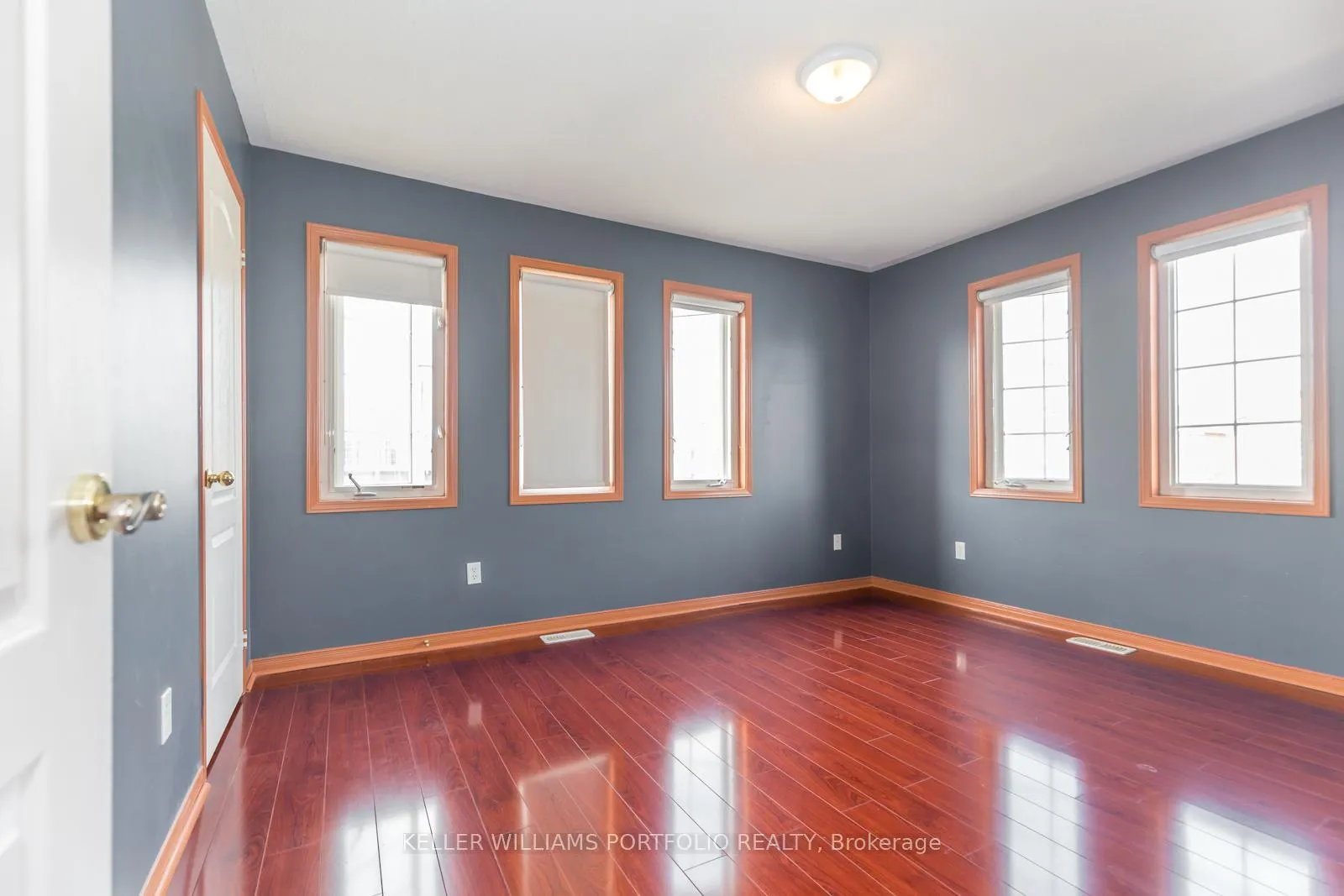 Photo 17 of 24 Conklin Drive, Brampton, Fletcher's Meadow — HOMEH