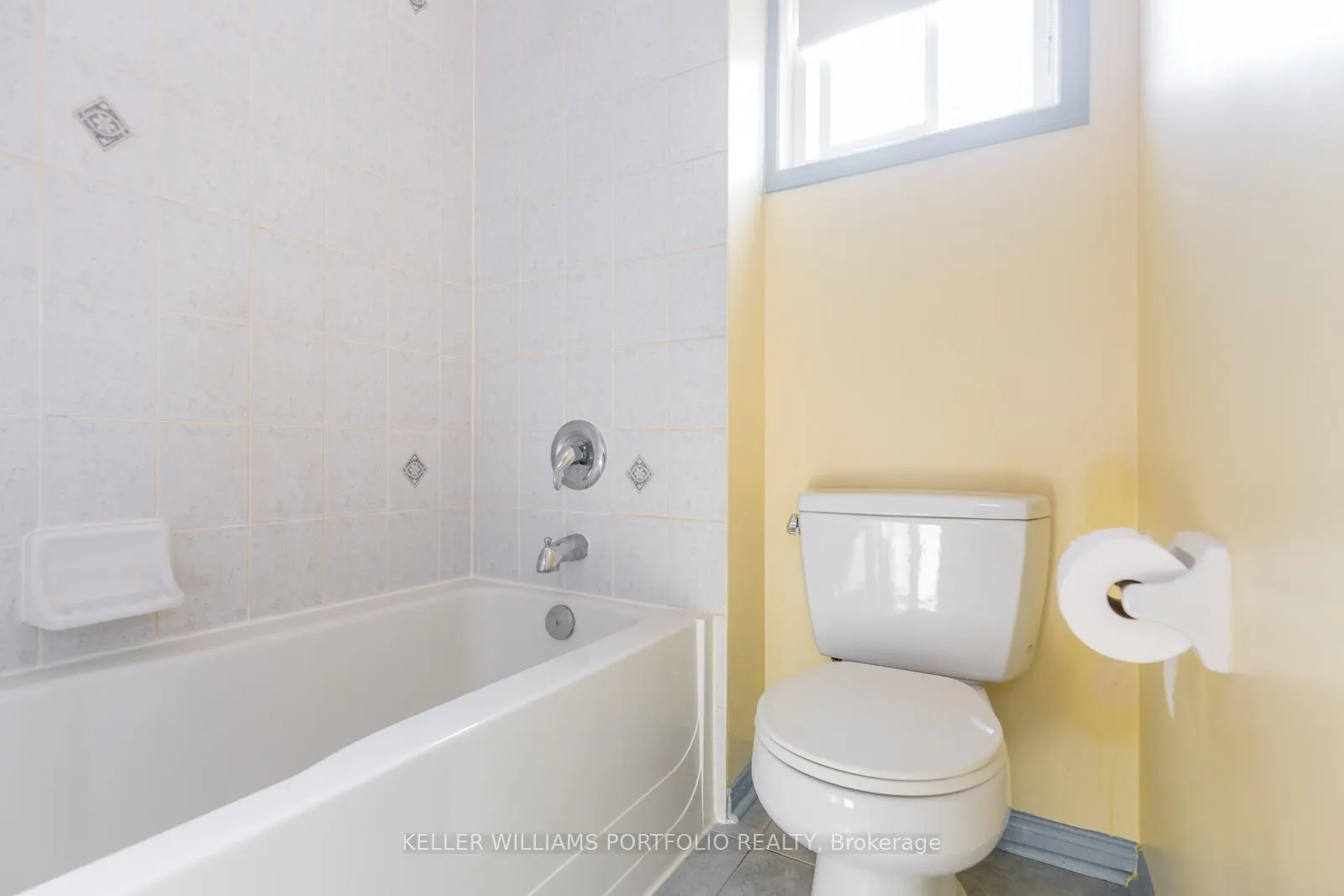 Photo 21 of 24 Conklin Drive, Brampton, Fletcher's Meadow — HOMEH